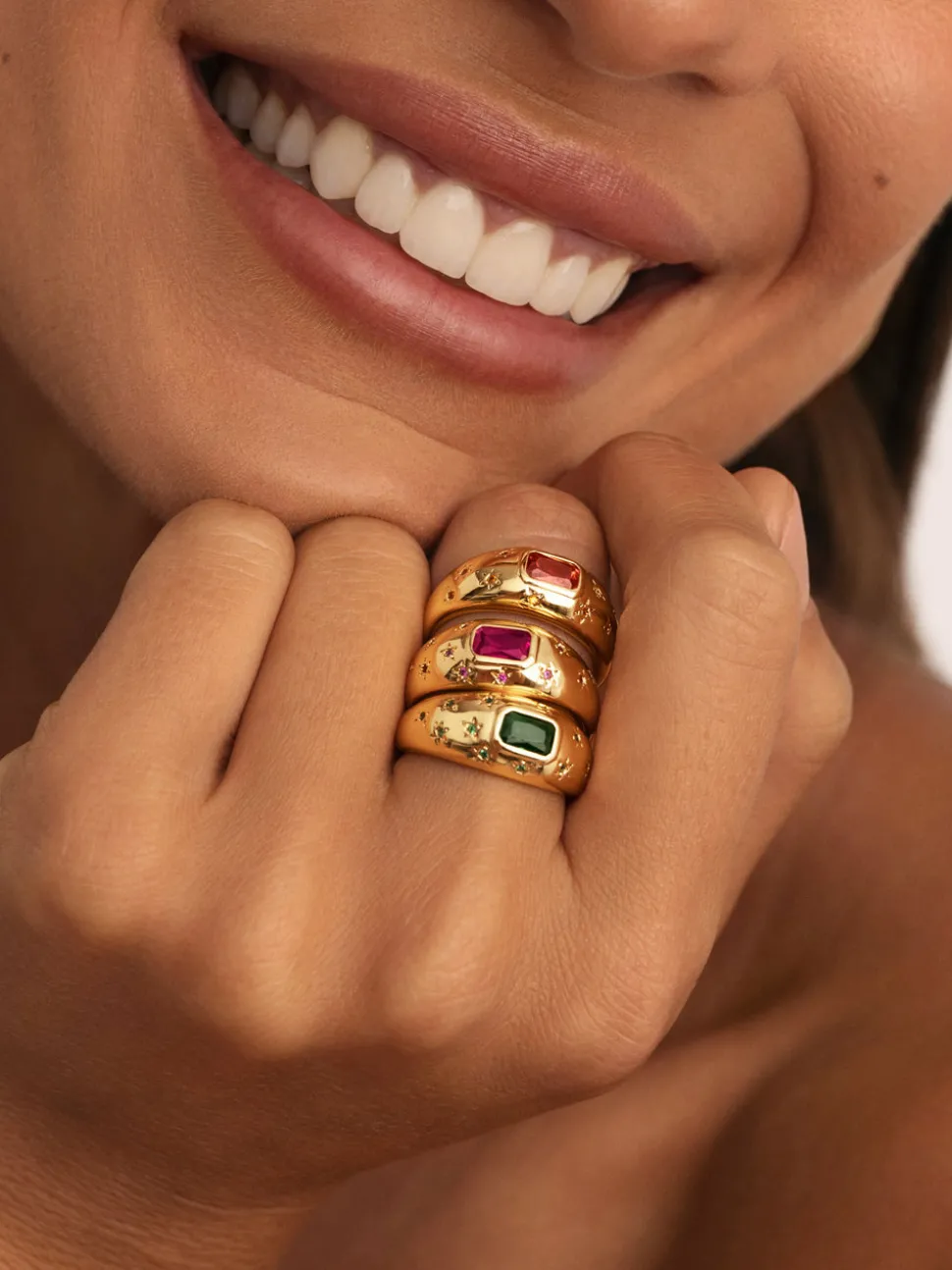 Anillo Charlotte Esmeralda Baño Oro