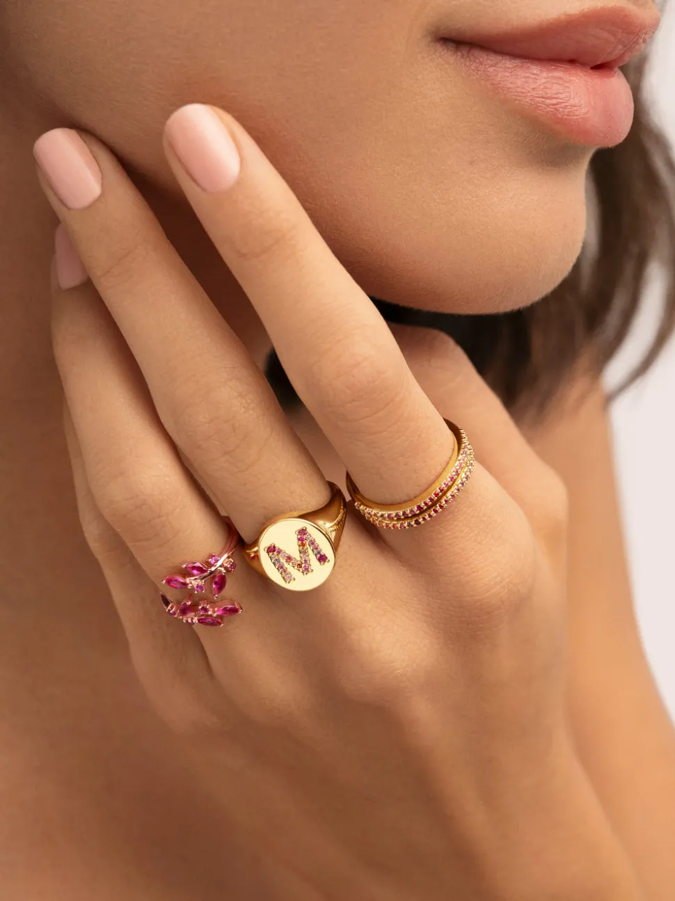 Anillo Personalizado Signet Letter Colors Baño Oro