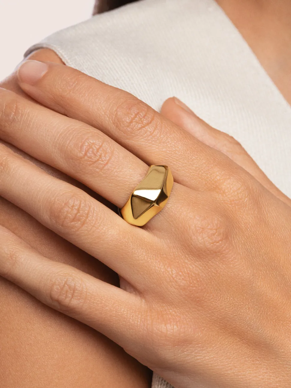 Anillo Tempo Acero Baño Oro