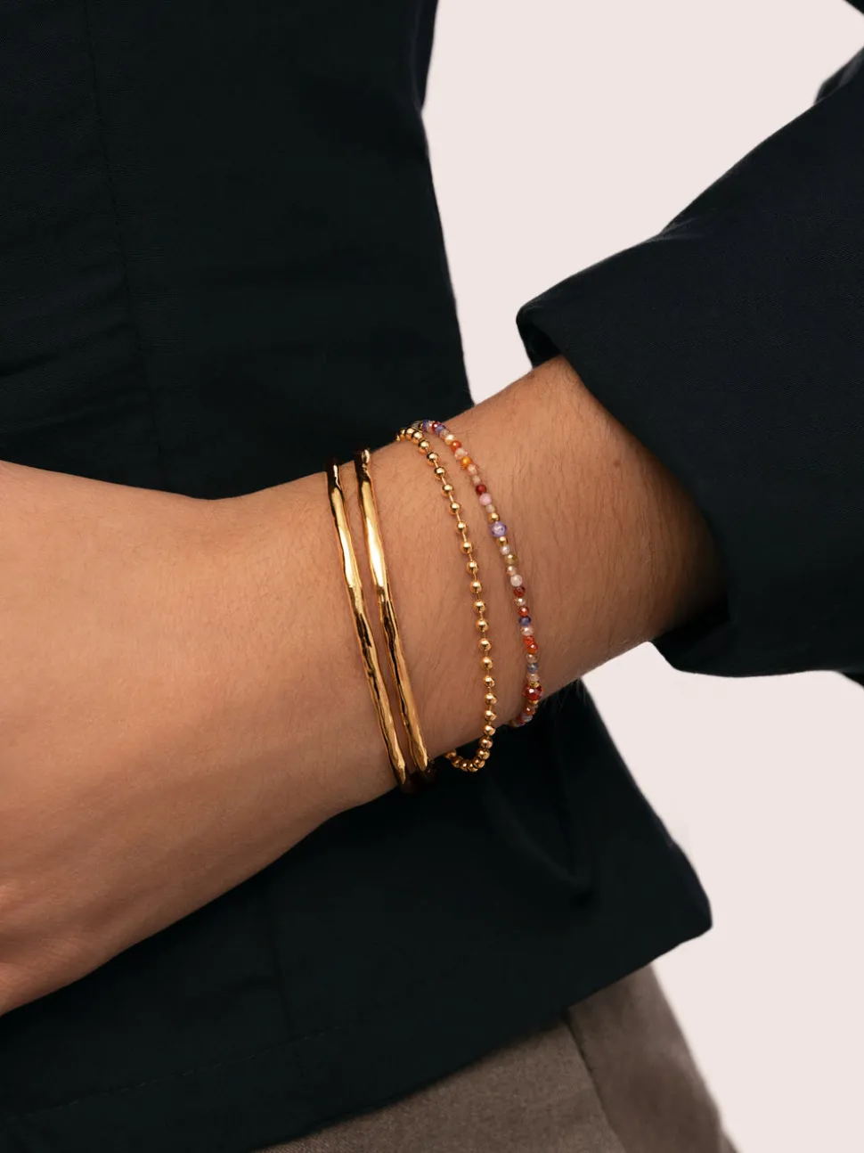 Brazalete Cane Baño Oro
