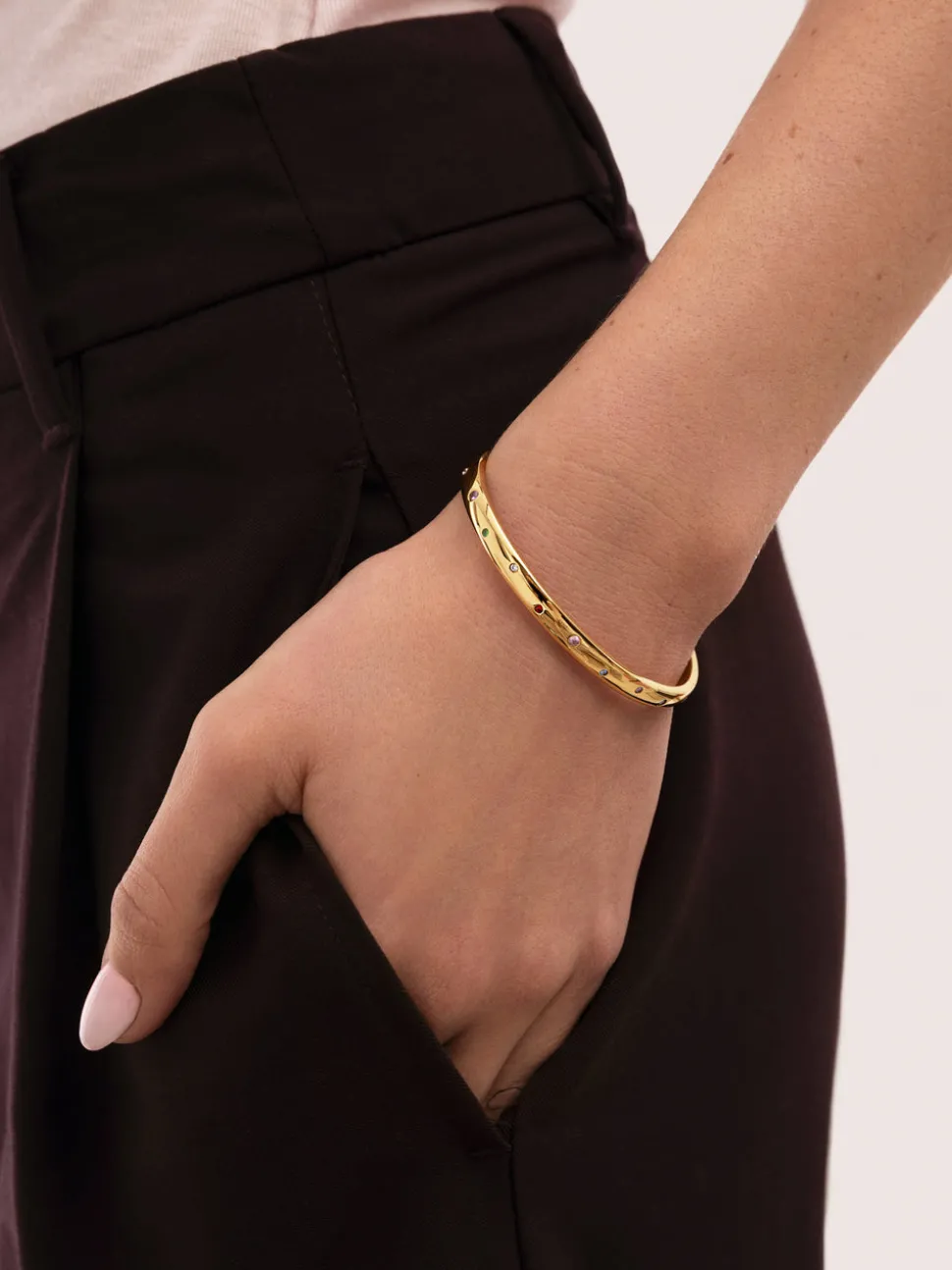 Brazalete Curve Rainbow Acero Baño Oro