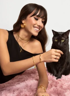 Charm Salem Gato Enamel Black Baño Oro