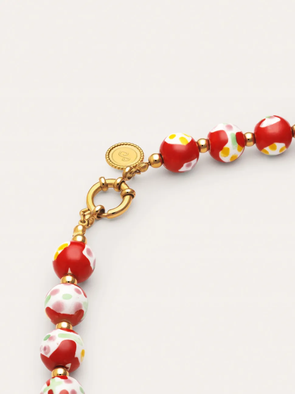 Collar Carmesí Acero Baño Oro